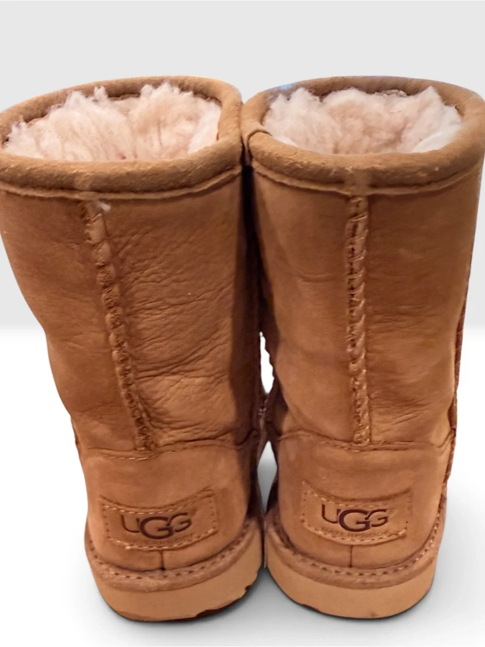 UGG T Classic short II WP